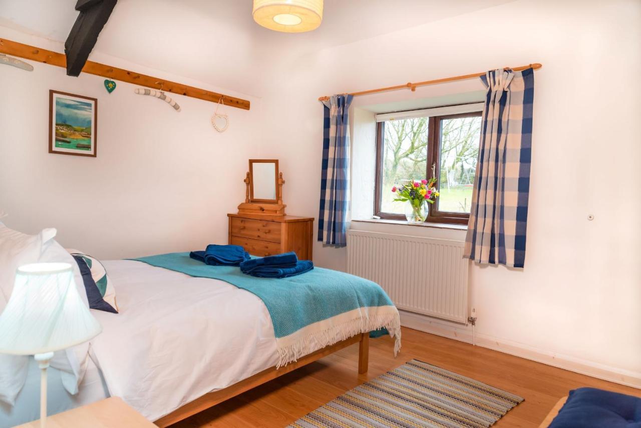 Polrunny Farm Blackberry Cottage - Cornwall Bliss In Sight Of The Sea Боскасъл Екстериор снимка